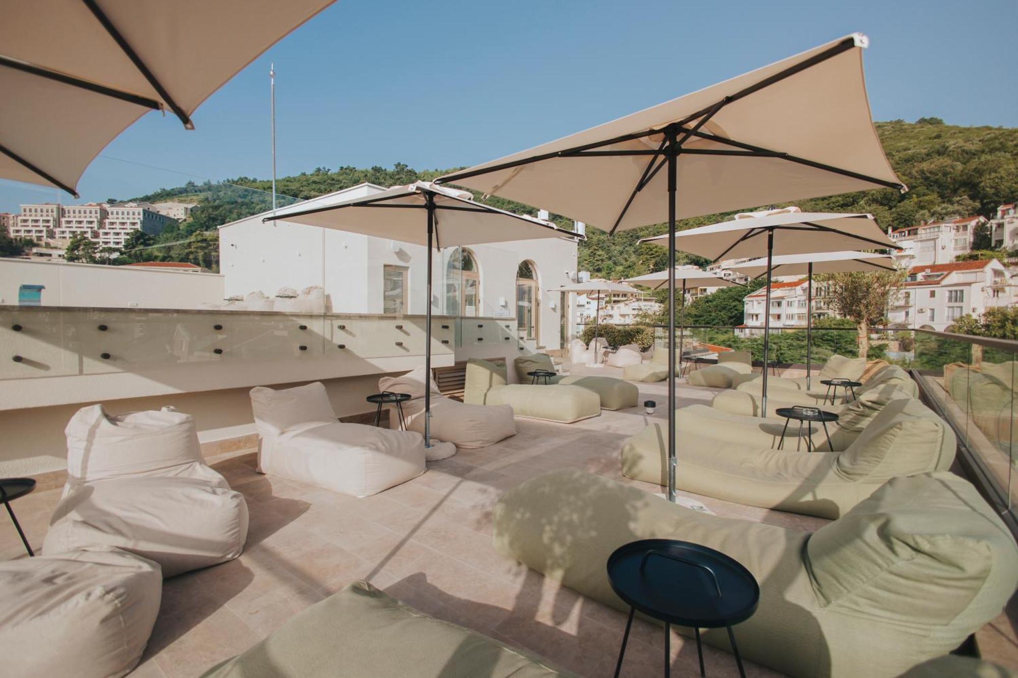 Infinity Hotel & More Μπούντβα Εξωτερικό φωτογραφία