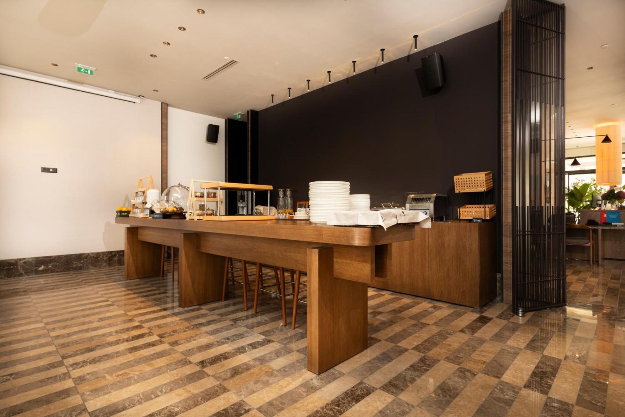Infinity Hotel & More Μπούντβα Εξωτερικό φωτογραφία