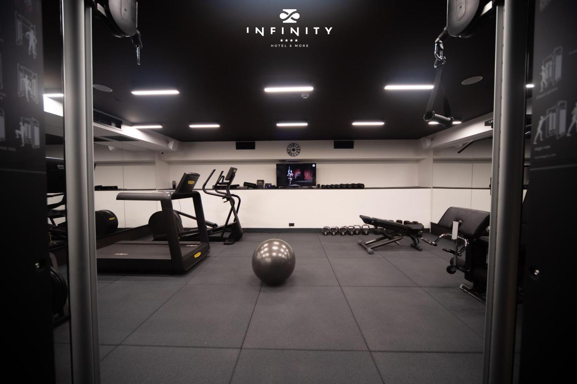 Infinity Hotel & More Μπούντβα Εξωτερικό φωτογραφία